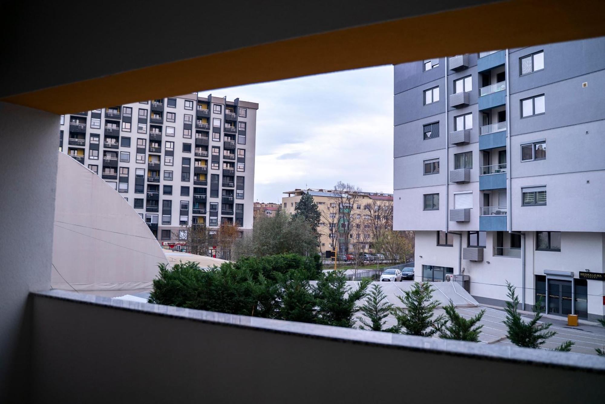 Green Apartment Skopje Bagian luar foto