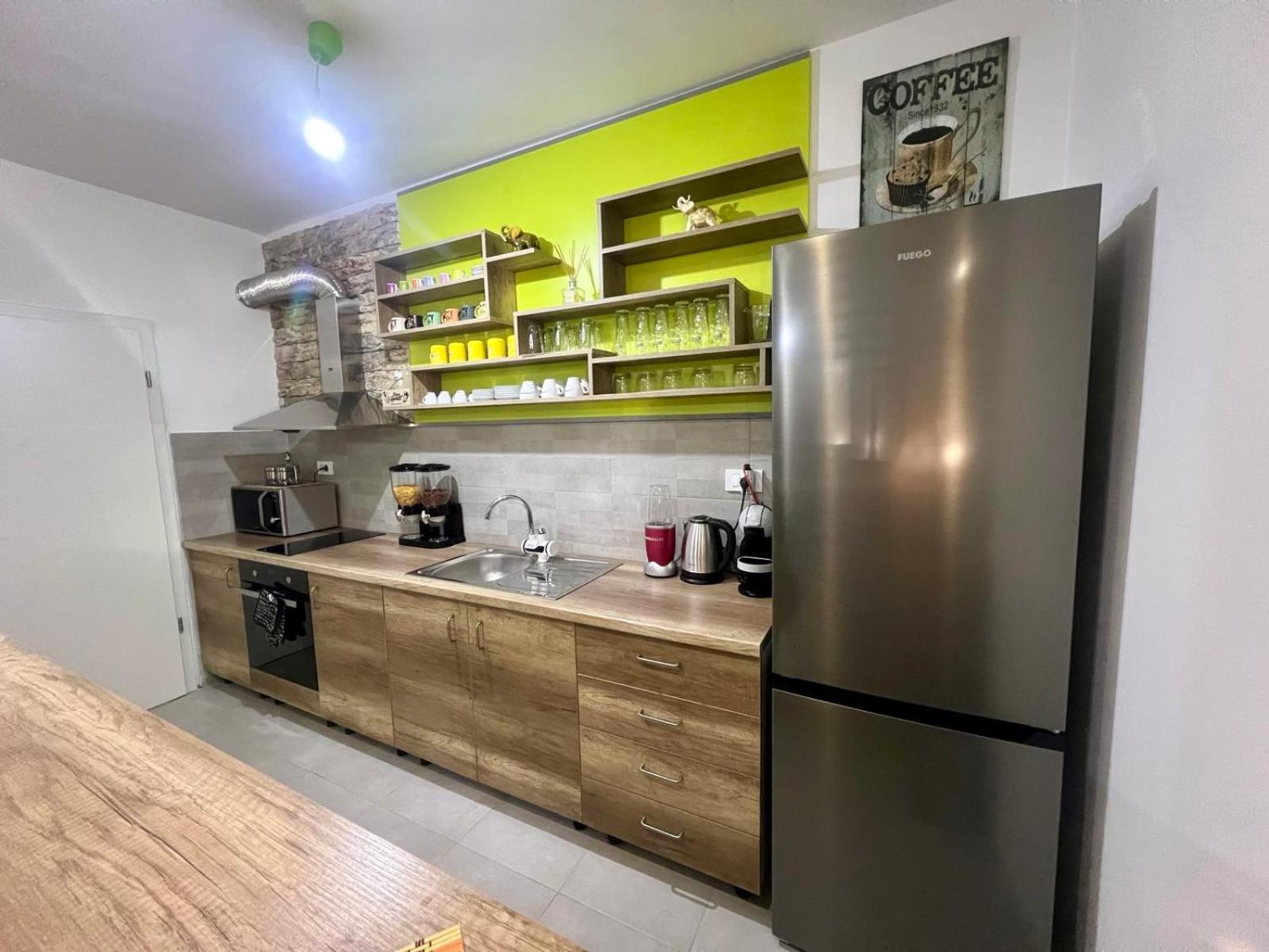 Green Apartment Skopje Bagian luar foto